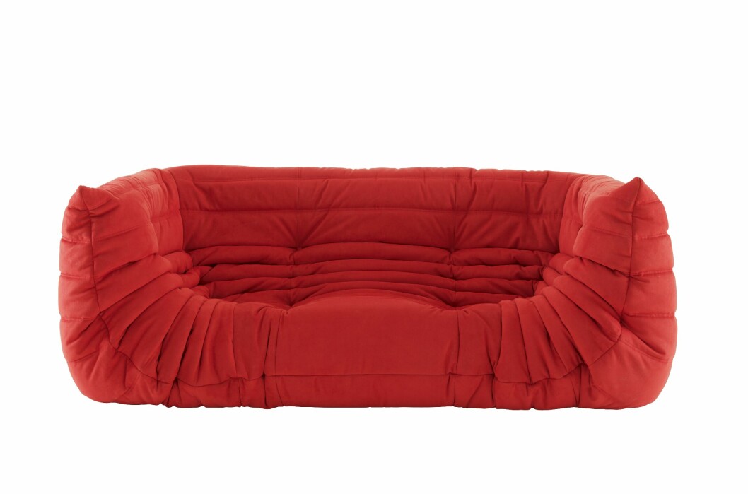 Soffa i färg får inredningen att vibrera. Klassikern Togo från Ligne Roset finns i flera färger, från 30 305:-, Nordiska galleriet.