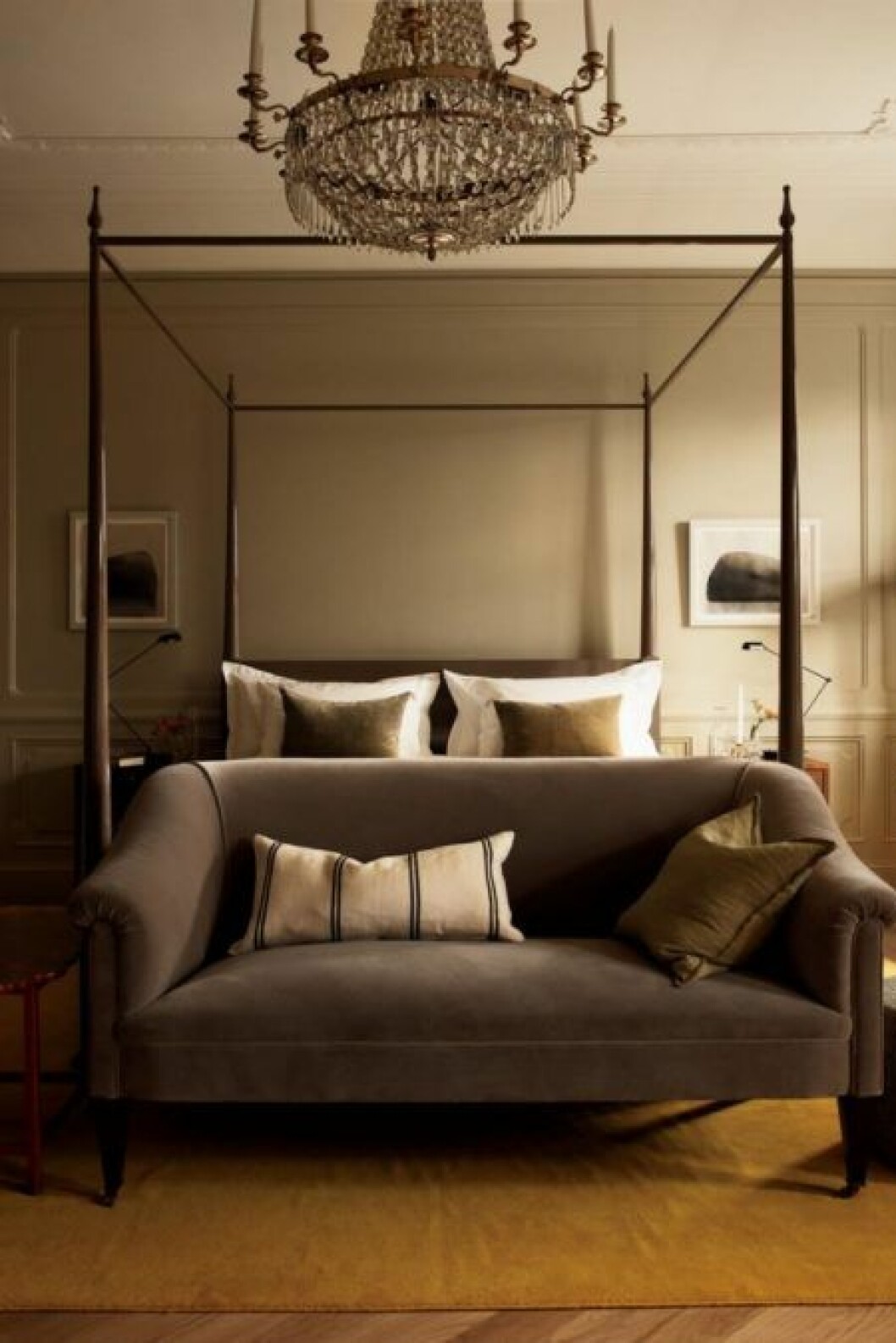 Foto: <a href="https://www.instagram.com/elisabethphotography/" target="_blank" rel="noopener">Elisabeth Daly</a> Styling: <a href="https://www.instagram.com/designtherapy.se/" target="_blank" rel="noopener">Design Therapy</a> för <a href="https://www.instagram.com/bosthlm_realestate/" target="_blank" rel="noopener">Bo Sthlm fastighetsmäklare</a>/mäklare: Cecilia Heikkilä