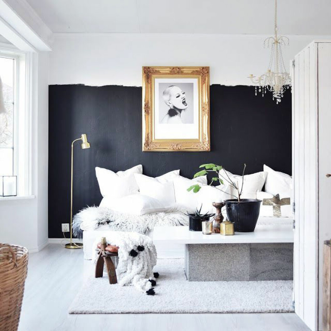 Via: <a href="https://www.bloglovin.com/blogs/daily-dream-decor-2331986/dreamy-living-room-makeover-4704892816" target="_blank">Daily Dream Decor</a> 14. half-painted
