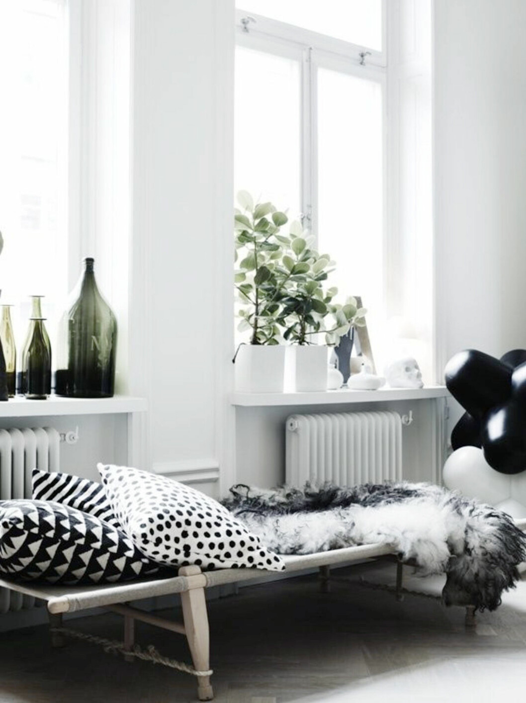 Via: <a href="http://www.cotemaison.fr/inspirations/plante-d-interieur-originale-les-bonnes-idees_23662.html" target="_blank">Côté Maison</a> 16. day-bed