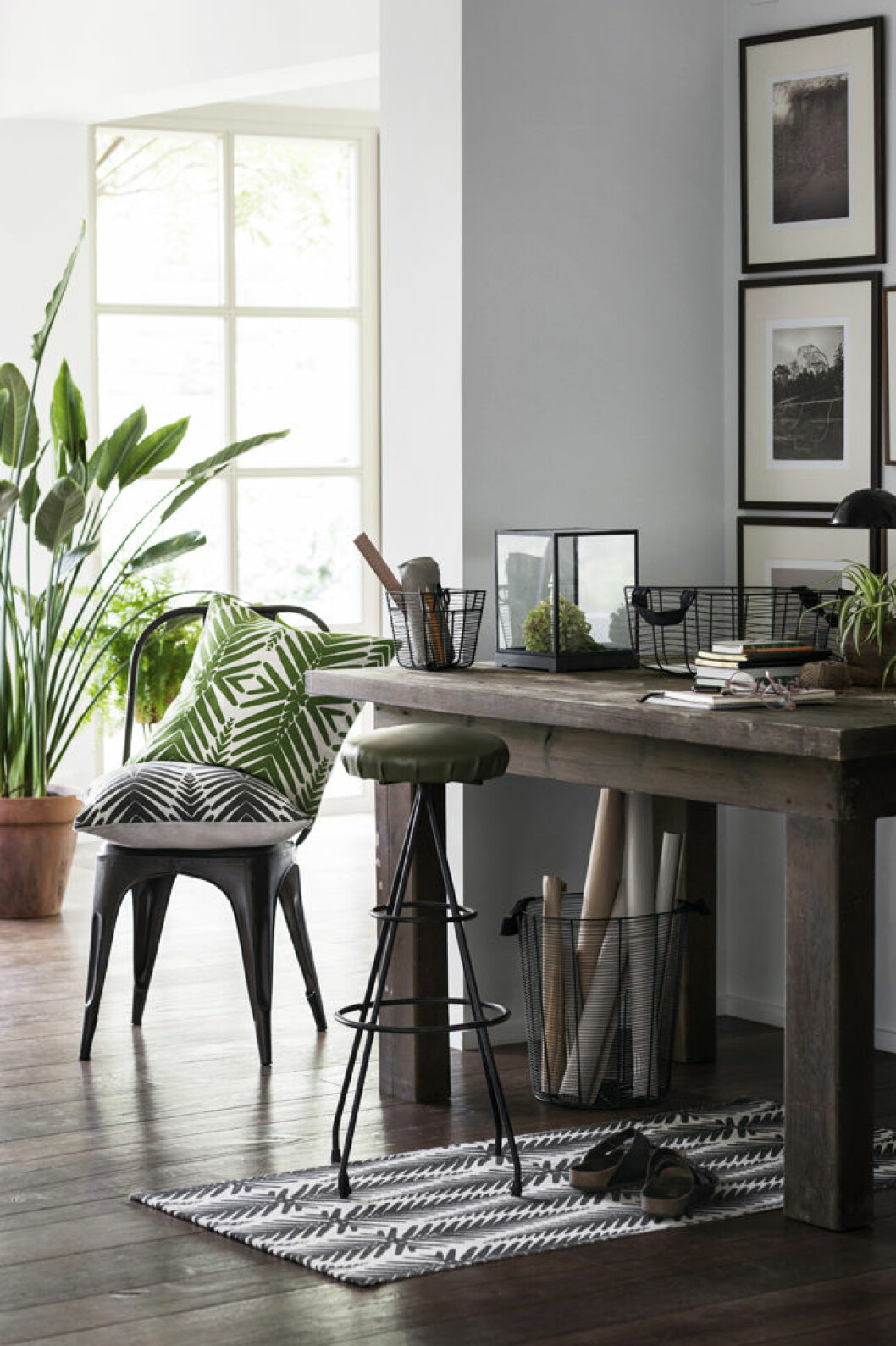 Via: <a href="http://happyinteriorblog.com/wp-content/uploads/2015/11/6AZ_0034_210R.jpg" target="_blank" rel="noopener">Happy Interior</a> 16. plants