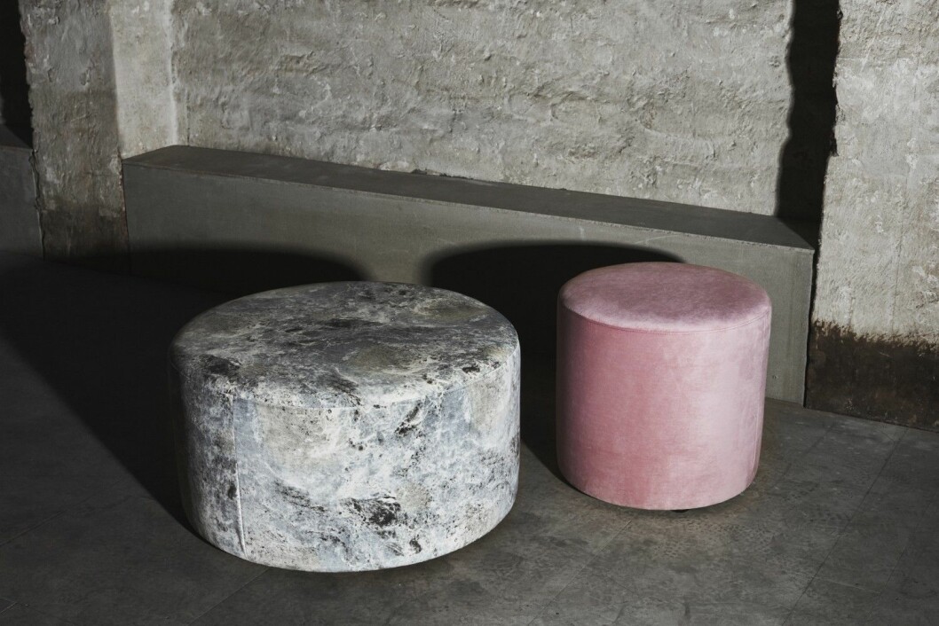 Grand Pouf, 3500 – 4500:-, Petite Pouf 2500- 3500:- 3