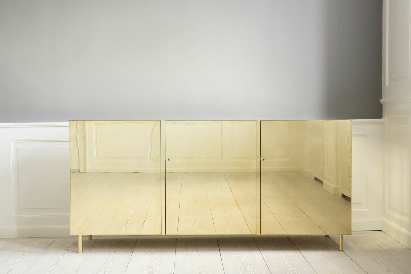 Brass cabinet tillverkad av Studioilse.