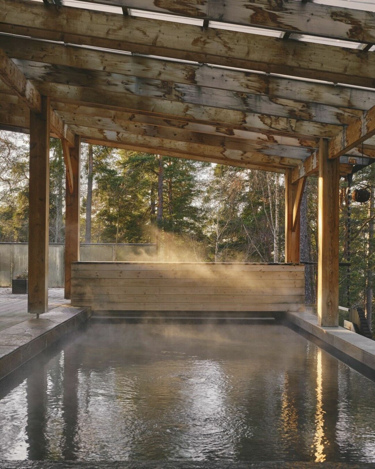 varm källa i japansk stil på Yasuragi spa i Stockholm