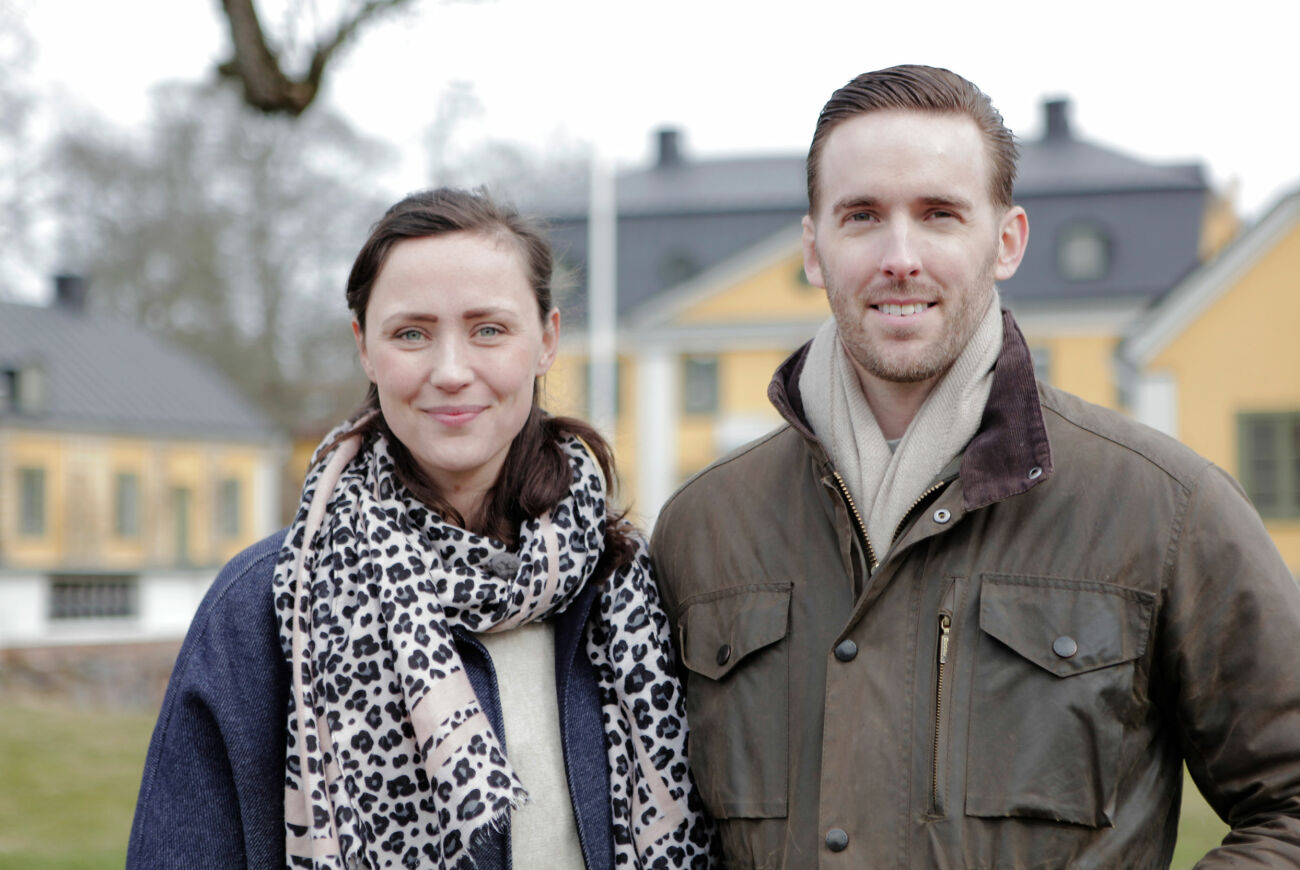 Stina och Kalle Dexner är egenföretagare, småbarnsföräldrar och herrgårdsägare.