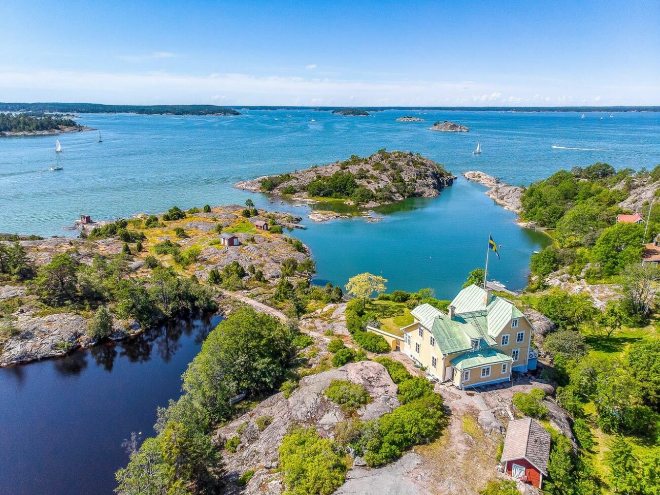 Sekelskiftesvillan på ön i Sandhamns skärgård