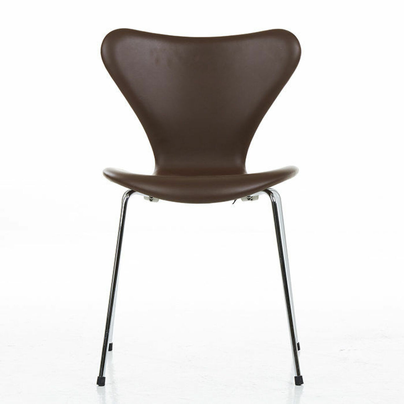 Stolen Sjuan formgiven av Arne Jacobsen
