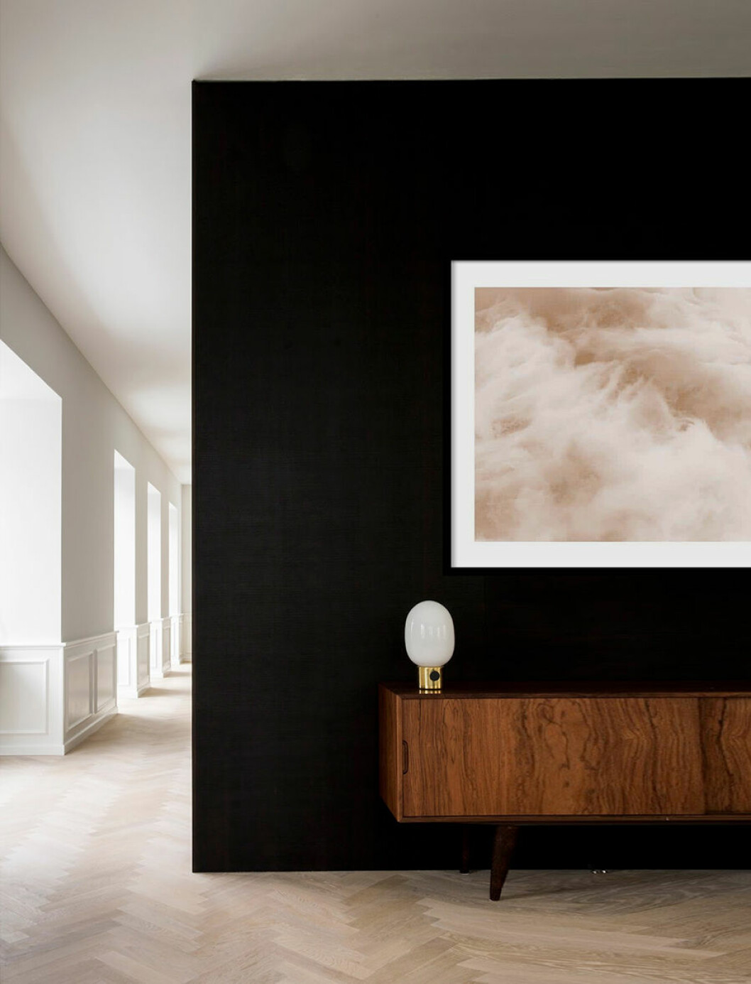 arteme miljö sideboard lampa tavla