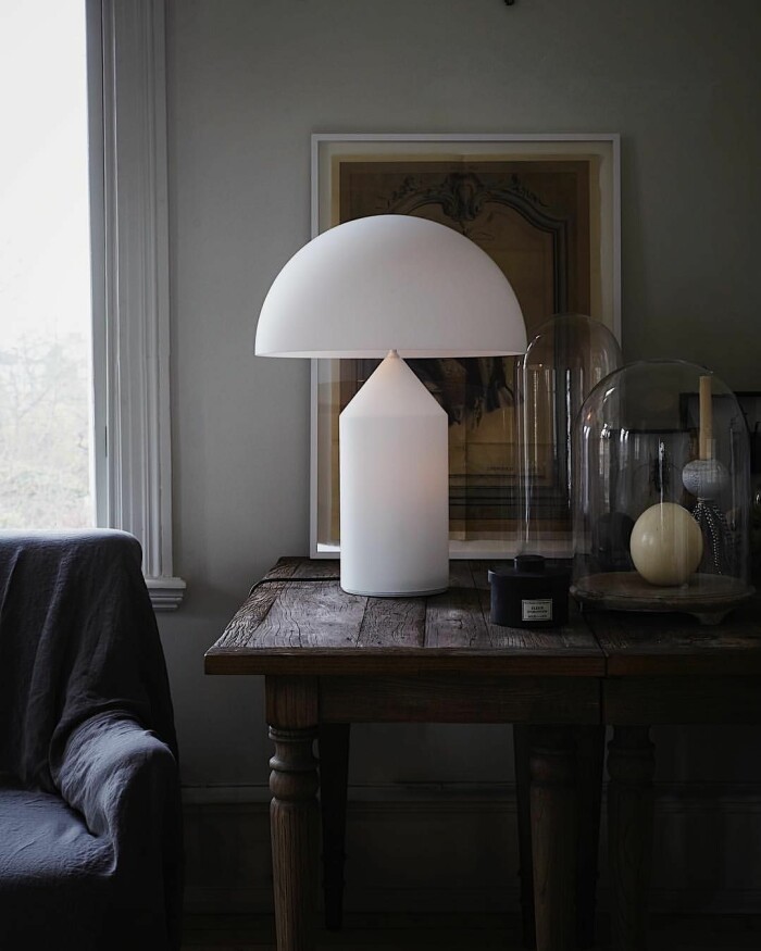 Lampor spås bli populära på auktionerna. Här ovan bordslampan <em>Atollo</em> från Oluce. Foto: Artilleriet atollo bordslampa