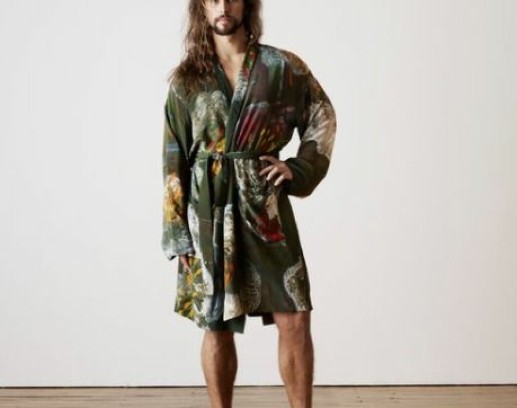 Space Pollination Silk Smoking Jacket, 4 700:- Space Pollination Silk Smoking Jacket, 4 700:-