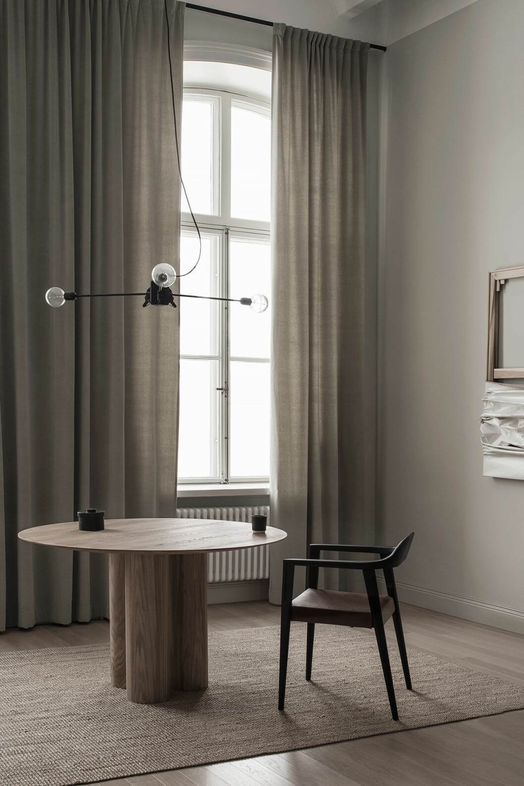 Bord <em>Hommage</em> av Matti Carlson för Tre Sekel. bord matti carlsson