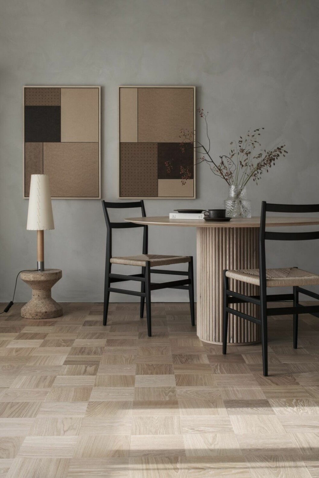 Bord Palais, Asplund, stolar Leggera Gio Ponti.