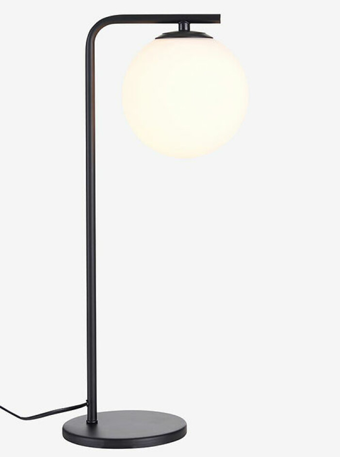 bordslampa från ellos home