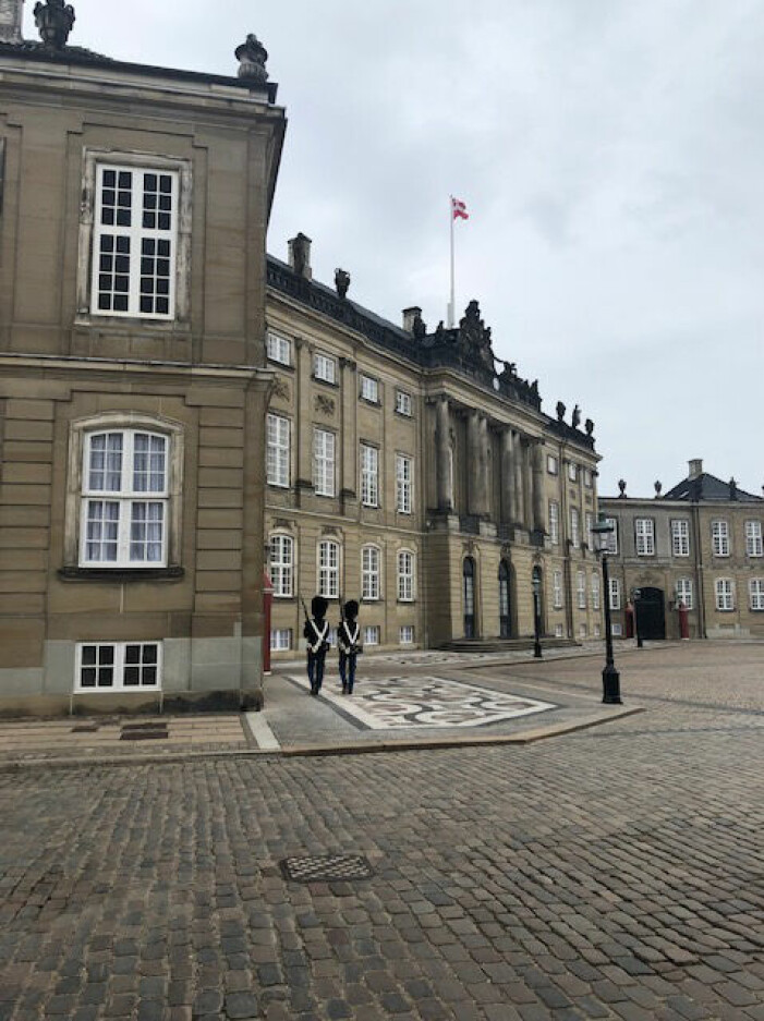 Regnet hängde i luften på första dagen av 3 days of design i Köpenhamn. Copenhagen Amalienborg