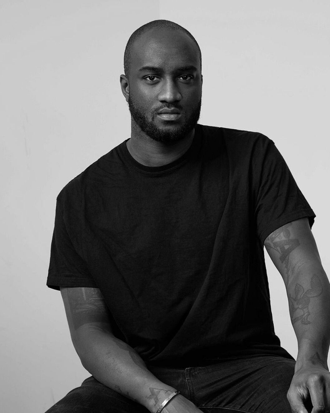 Foto: Fabien Montique/Louis Vuitton. Bild på Louis Vuittons herrdesigner Virgil Abloh.