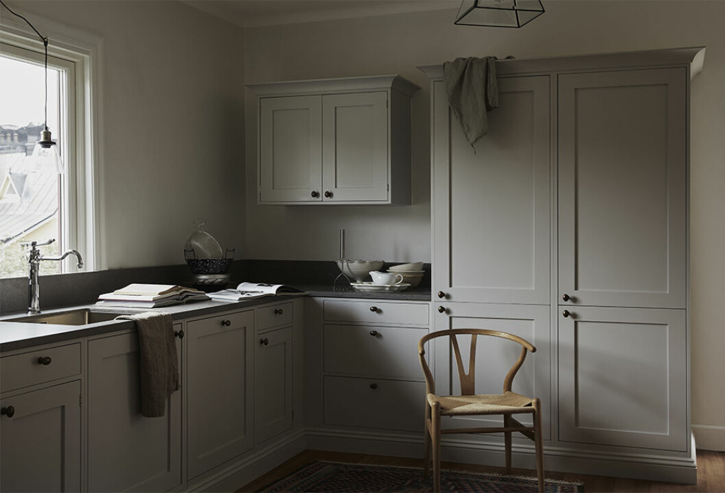 Stilrent i shakerstil och grått. Foto: Cupboards & Goods Cupboards & Goods shakerkök i grått