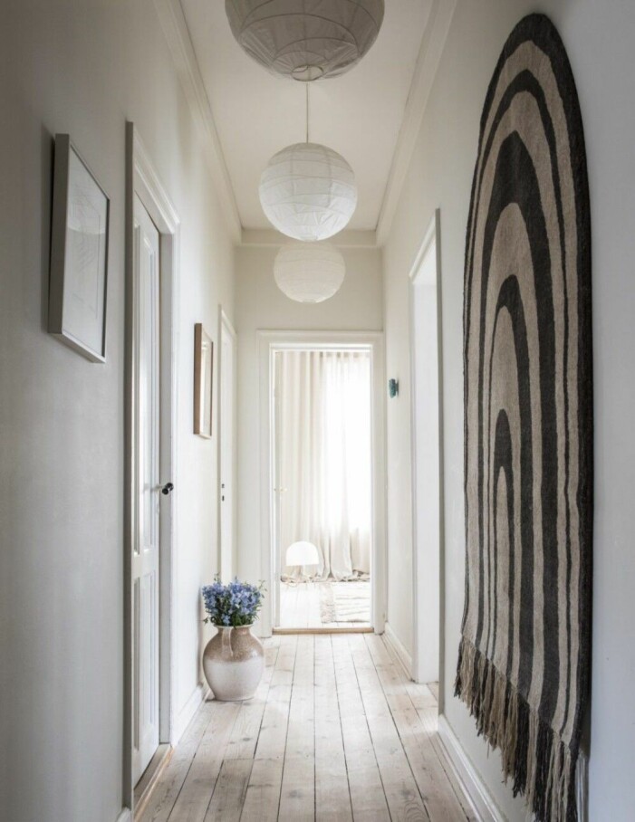 Matta av Cappelen Dimyr hemma hos Ellen Dixdotter och Jacob Holst, foto Mike Karlsson Lundgren. Hall hos Ellen Dixdotter och Jacob Holst.