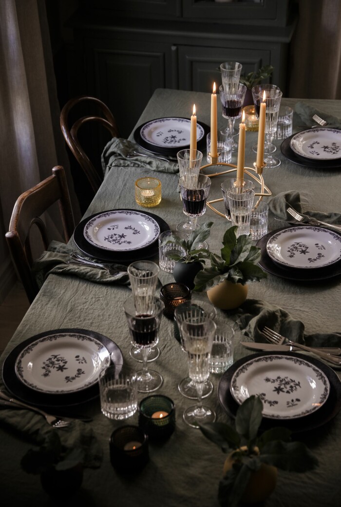 Foto: Cervera grön och vintageinspirerad juldukning hos cervera