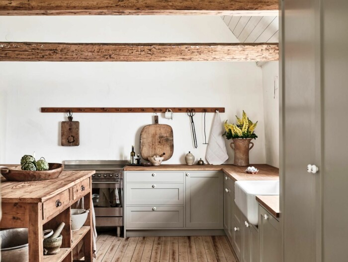 Foto: Andrea Papini ellen dixdotters kök i sommarhus på österlen