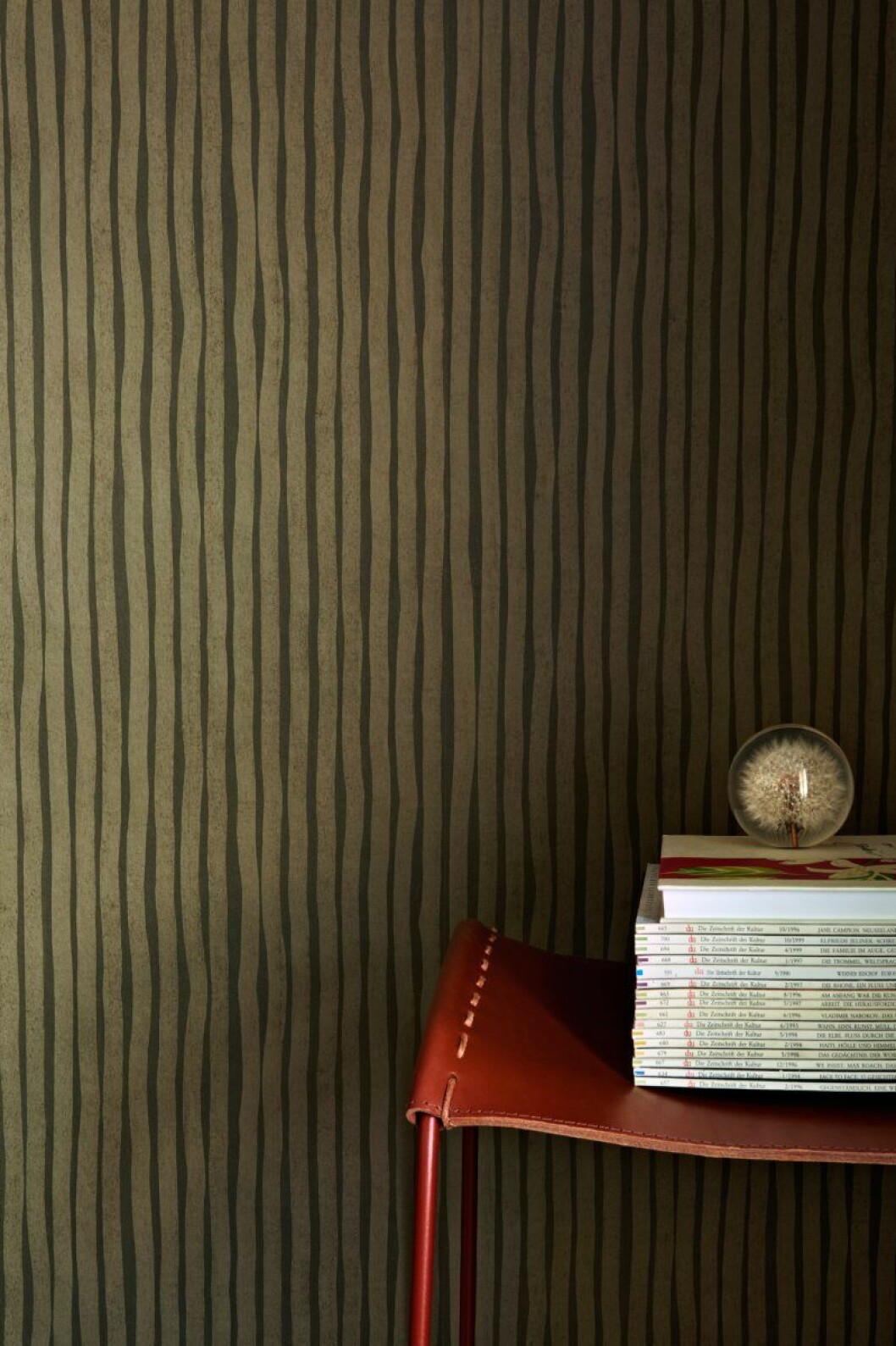 Lines large.