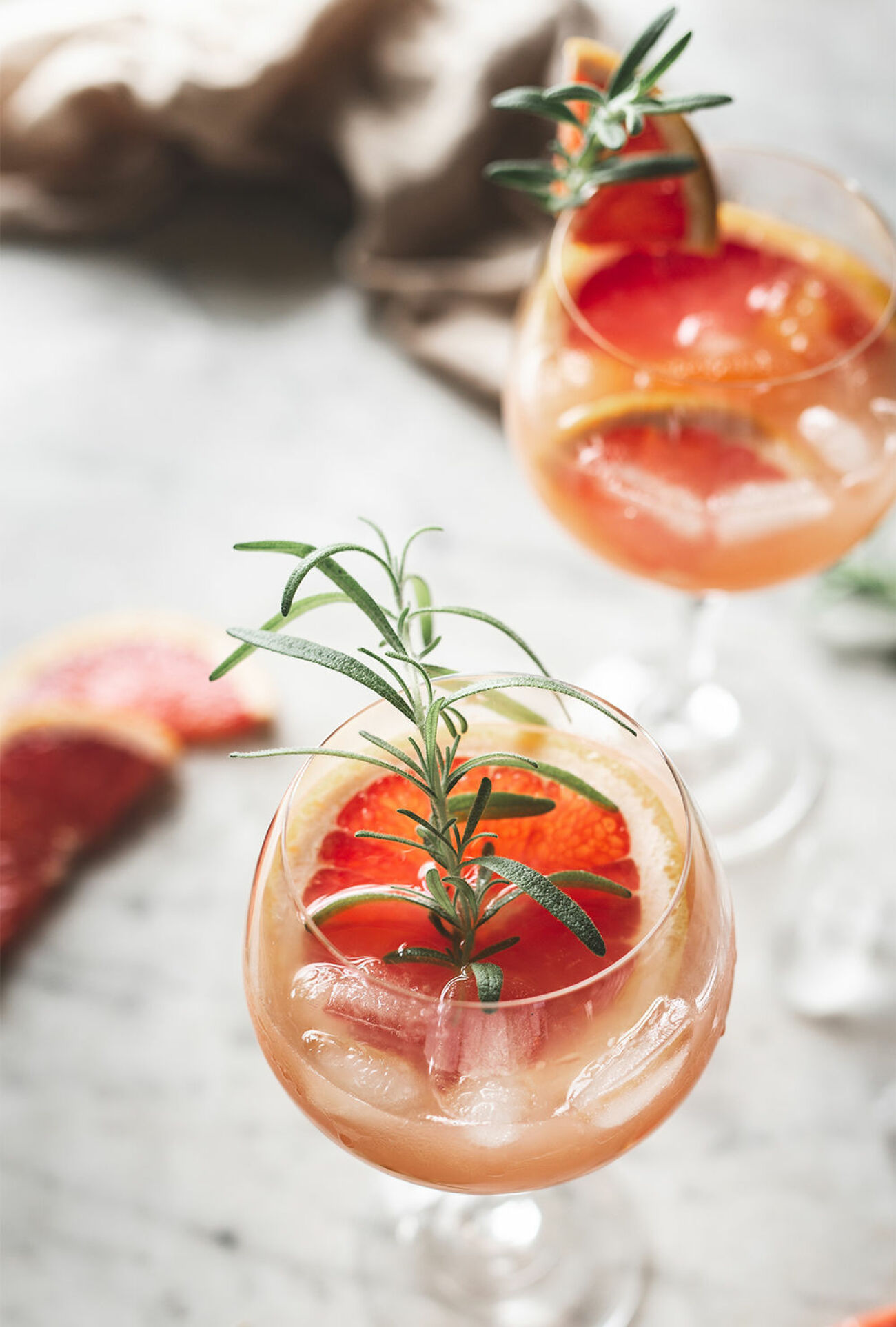 Enkel sommardrink med gin och grapefrukt