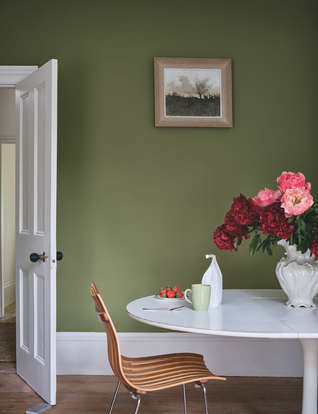 Grönt som i naturen med Farrow & Balls <em>No. W56 Sap Green</em>. Foto: Farrow & Ball Grönt som i naturen med Farrow & Balls No. W56 Sap Green.