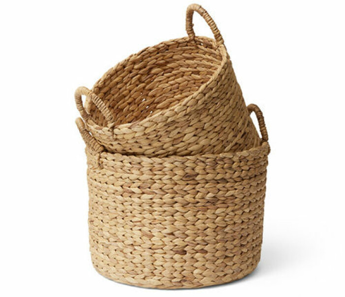 flätade korgar från åhlens