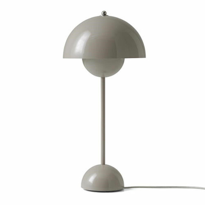 Flowerpot VP3 bordslampa