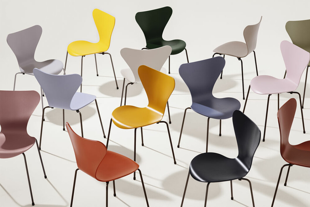 Fritz Hansen lanserar sina klassiker <em>Sjuan</em>, <em>Myran</em> och<em> Grand Prix</em> i 16 nya färger. Fritz Hansen klassiker i 16 nya färger