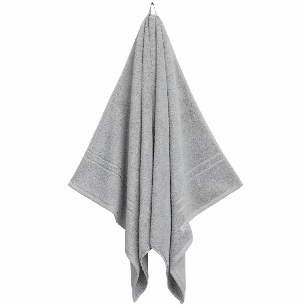 grå handduk från Gant Home