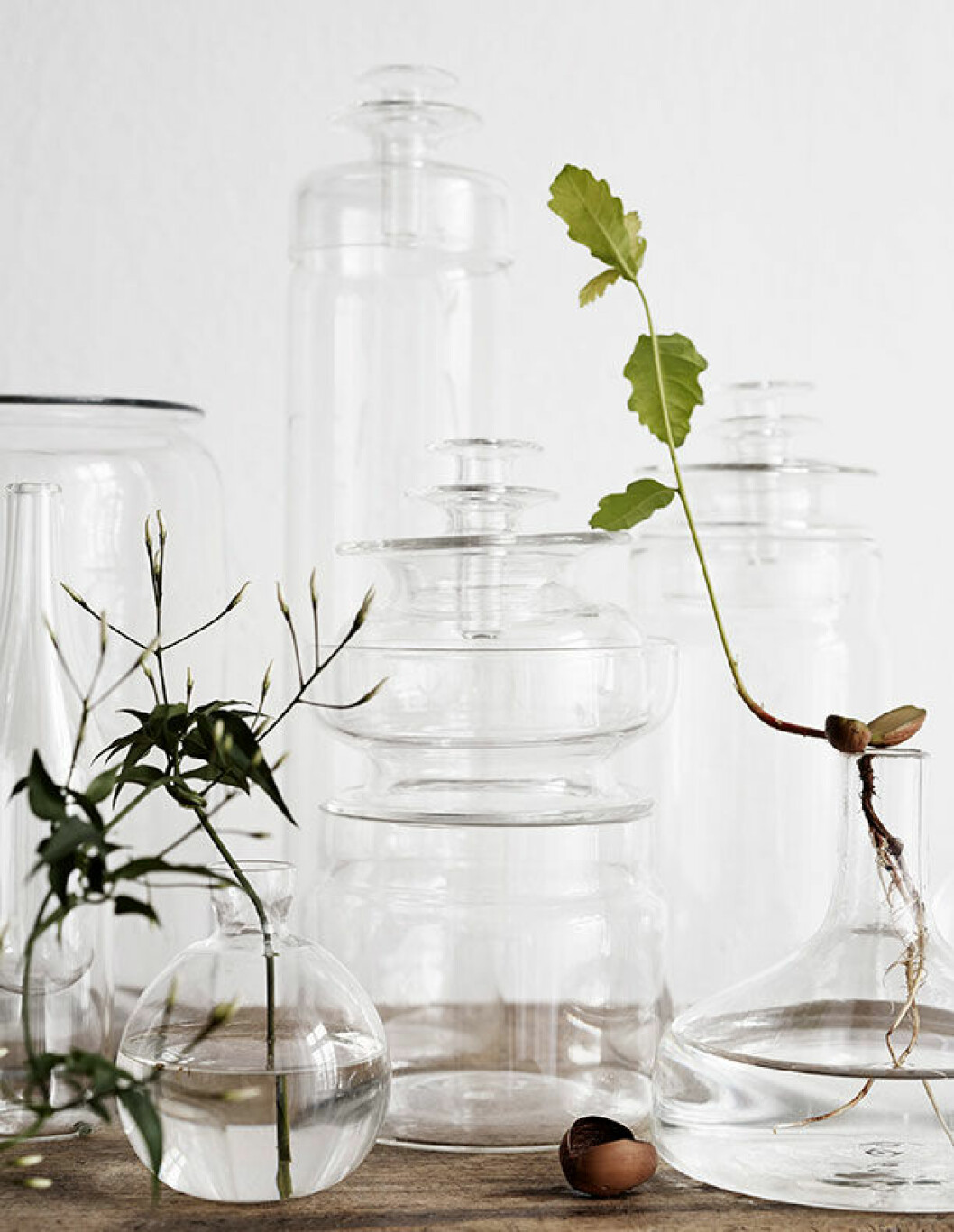 Foto Kristofer Johansson Stylist Lotta Agaton Stylistassistent Josefin Hååg. Ur nummer: 4/2014 Glasskalar-lotta-agaton-shop