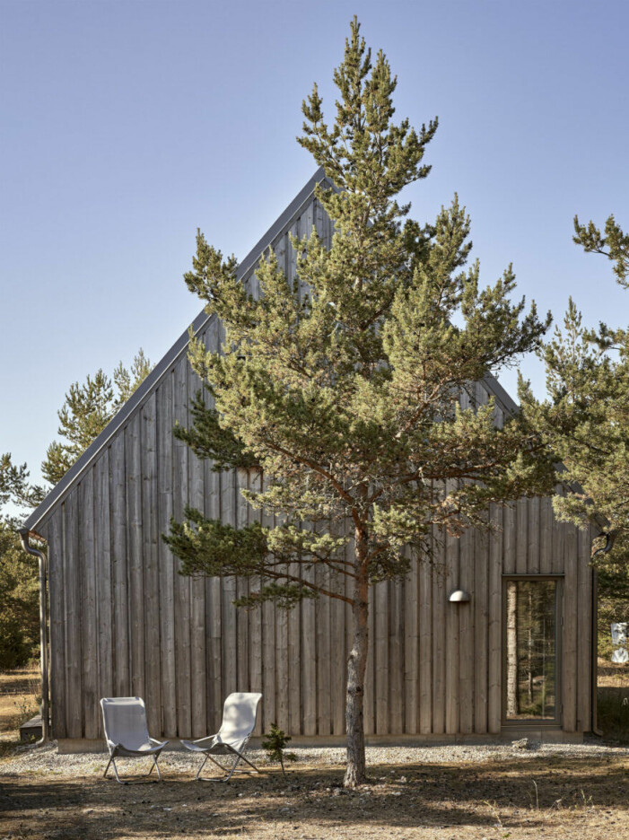 Som en rauk som rest sig ur havet. Så poetiskt beskriver Markus Moström sitt egen-ritade drömhus på Fårö.