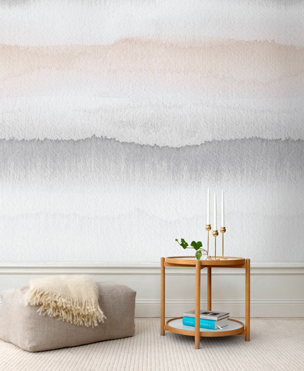 <em>Cia Wedin har stylat Sandbergs inspirationsbilder. </em> gryning-tapet-1