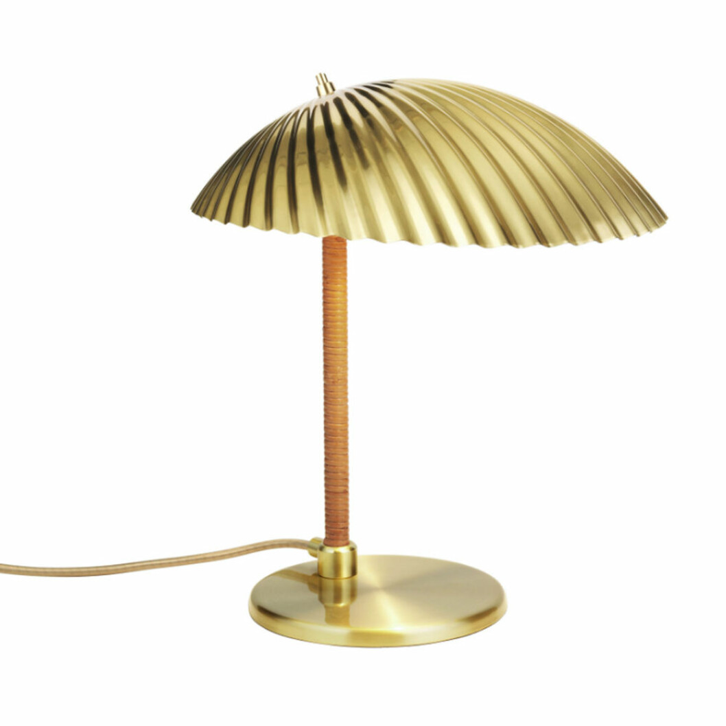 bordslampa från gubi