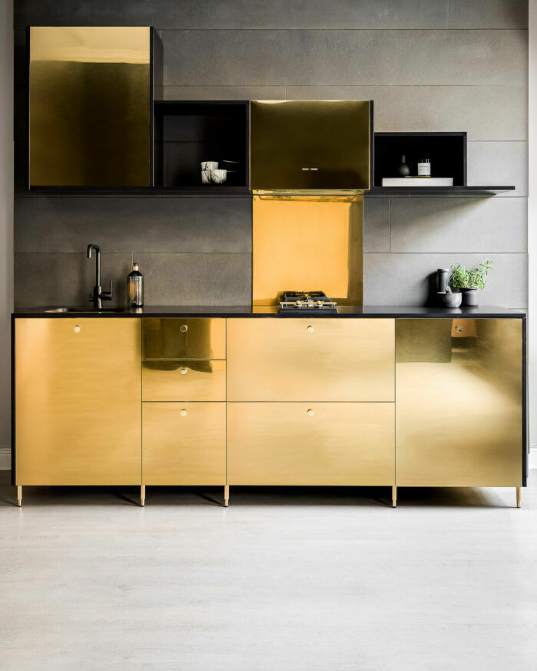 Guldluckor till Ikea-köket från Picky living och Triss
