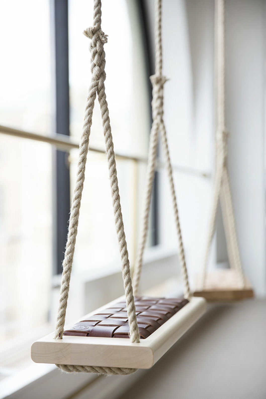 Gunga tillverkad i Lappvattnet, Skråmträsk och Kåge av Handcrafted Skellefteå.<br>Foto: Bodil Bergqvist Gunga tillverkad i Lappvattnet, Skråmträsk och Kåge av Handcrafted Skellefteå. Foto: Bodil Bergqvist