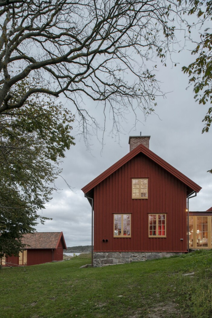 Torpet tronar i slänten som om inget har hänt sedan 1700-talet. Hemma hos Gert Wingårdh på Äggdal