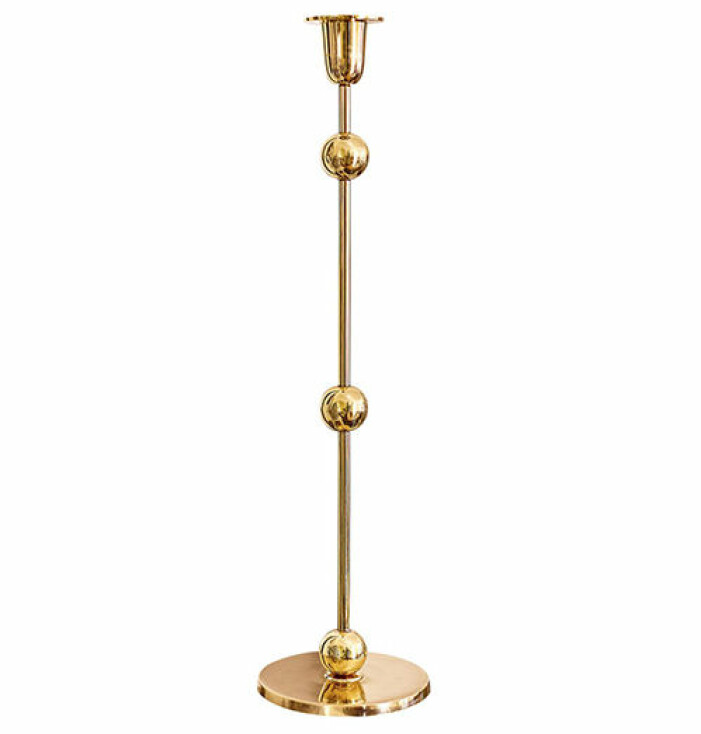 hög ljusstake i mässing