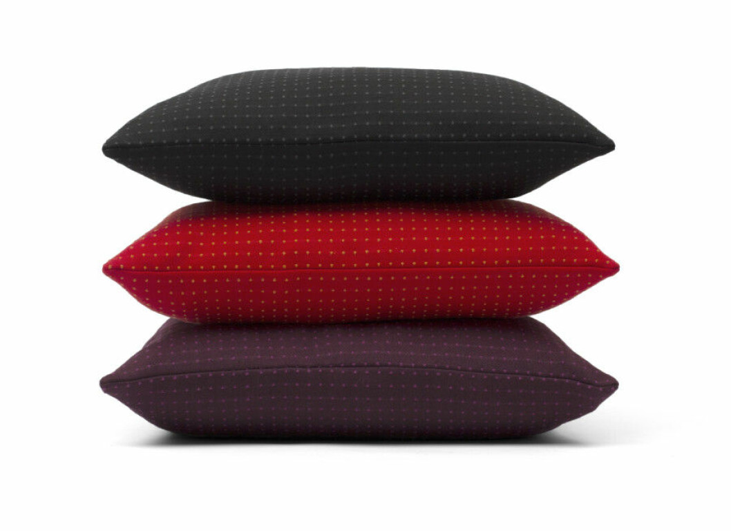 http---grandrelations.com-wp-content-uploads-2016-02-SmallerObjects-Puntino-Pillow