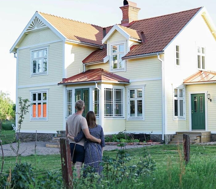 Husets exteriör efter renoveringen. Husets exteriör efter renoveringen.