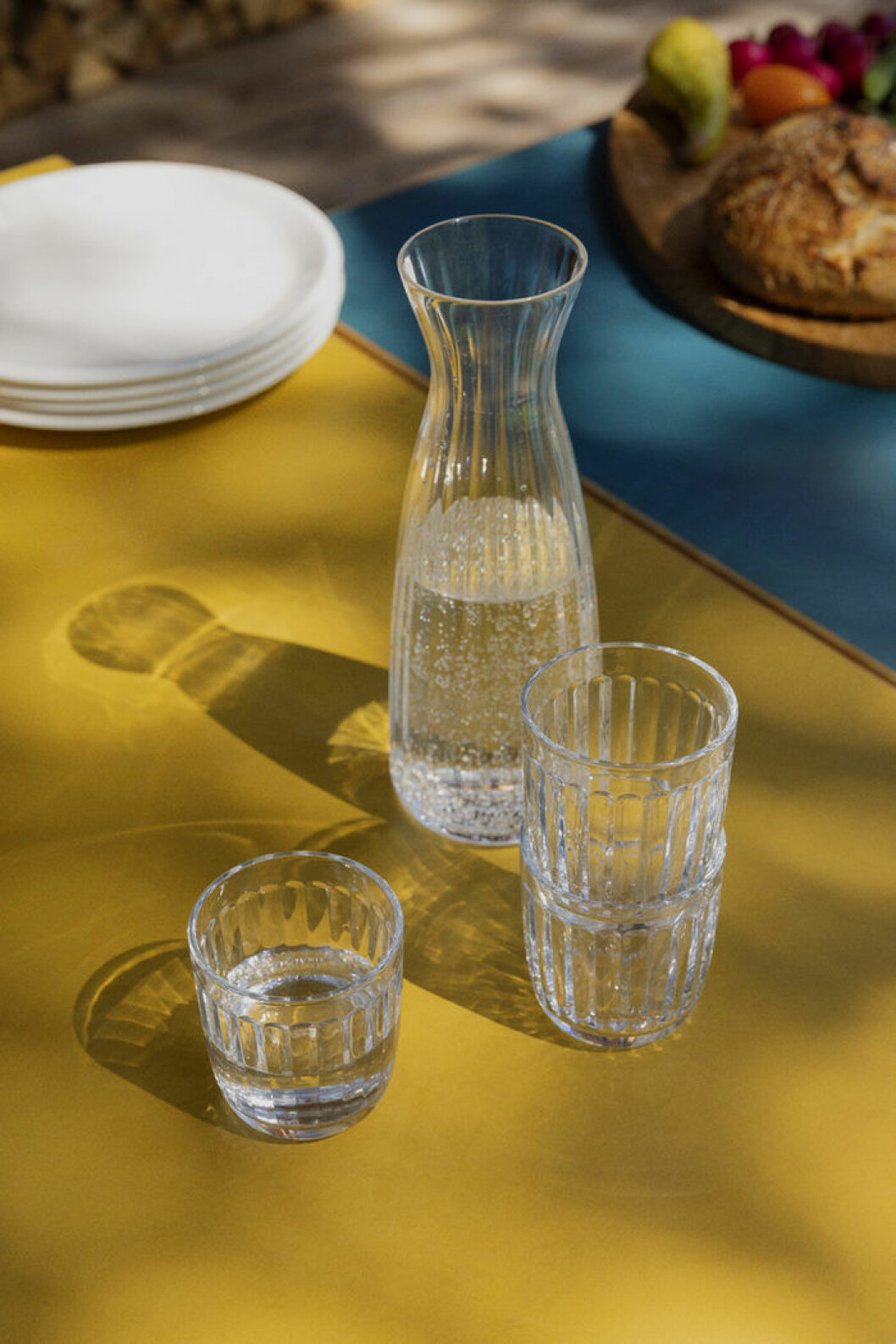 Karaff och glas från Iittalas serie Raami