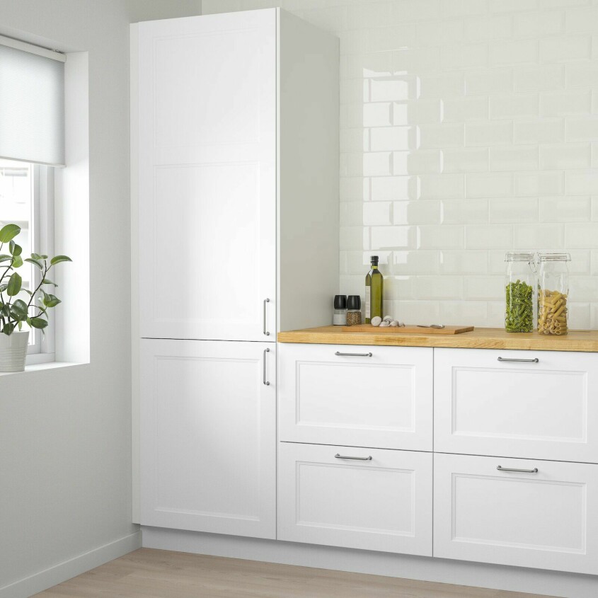 Enkelt men rymligt vitt kök från Ikea. Köksinspiration vita kök