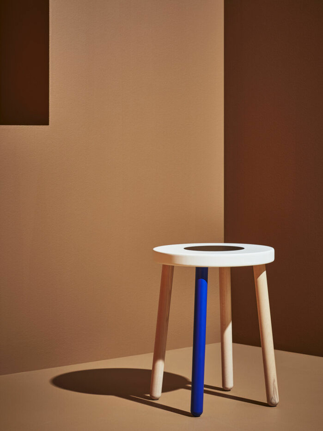 Pall för 399 kronor. Pall i design av Colettes Sarah Andelman och konstnären Craig Redman