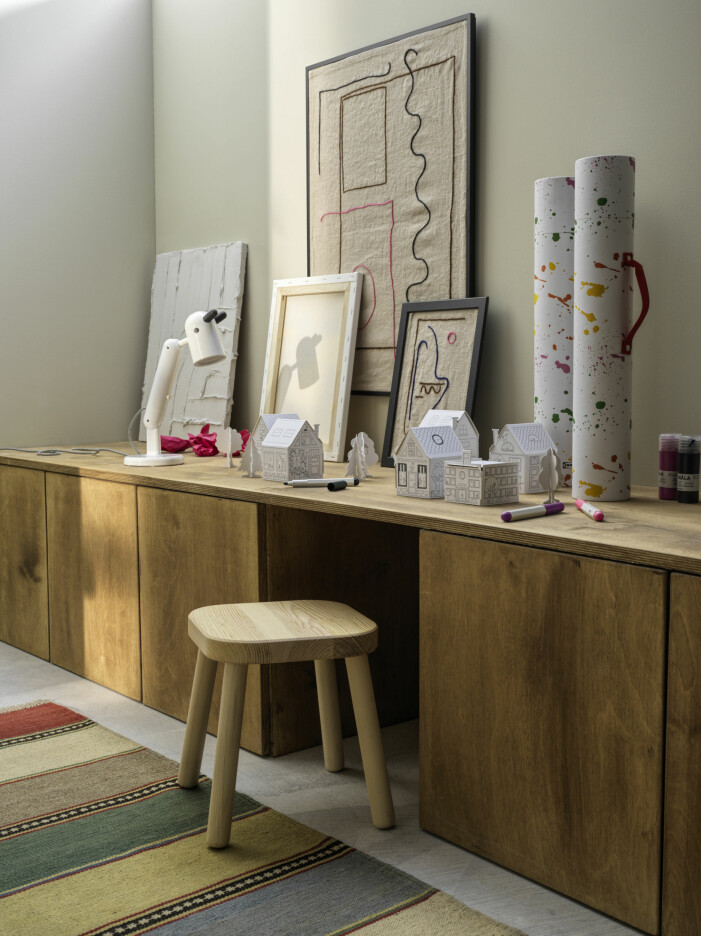Ute efter en kreativ inredningsdetalj utöver det vanliga? Missa inte kartongstaden <span class=" italic" data-lab-italic_desktop="italic">Måla.</span> Kartongstad Måla, Ikea höstnyheter 2021