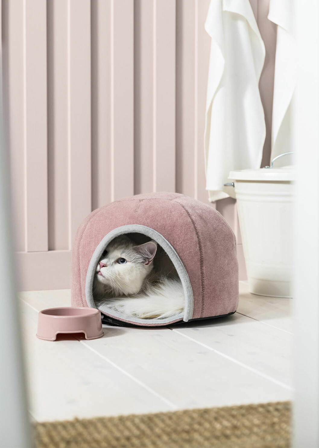 Katthus i rosa från Ikea