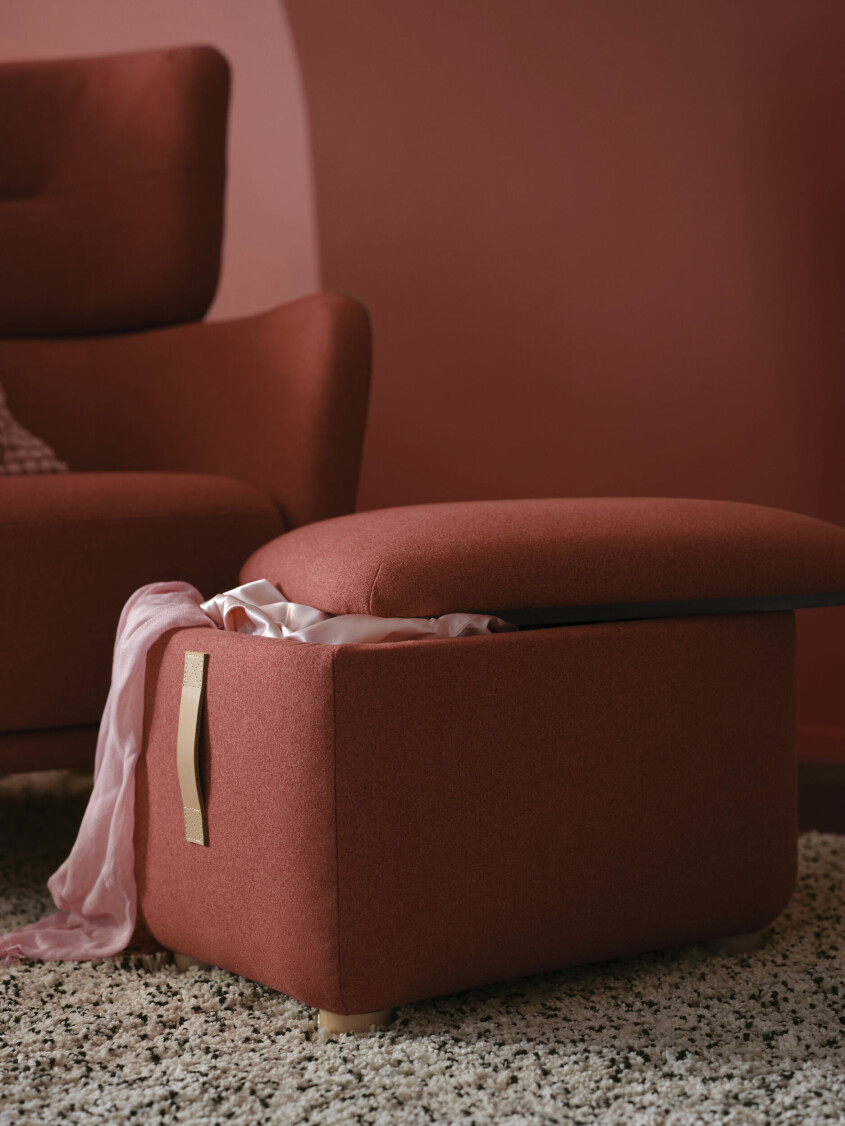 Öronlappsfåtöljen <span class=" italic" data-lab-italic_desktop="italic">Oskarshamn</span> är en favorit. Vinter och vårnyheter hos Ikea 2023, öronlappsfåtölj