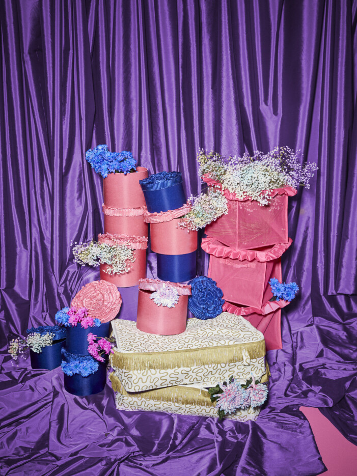 Funktionella förvaringslådor i olika storlekar. Foto: Teitur Ardal/Ikea. Ikea Zandra Rhodes Karismatisk kollektion, förvaring