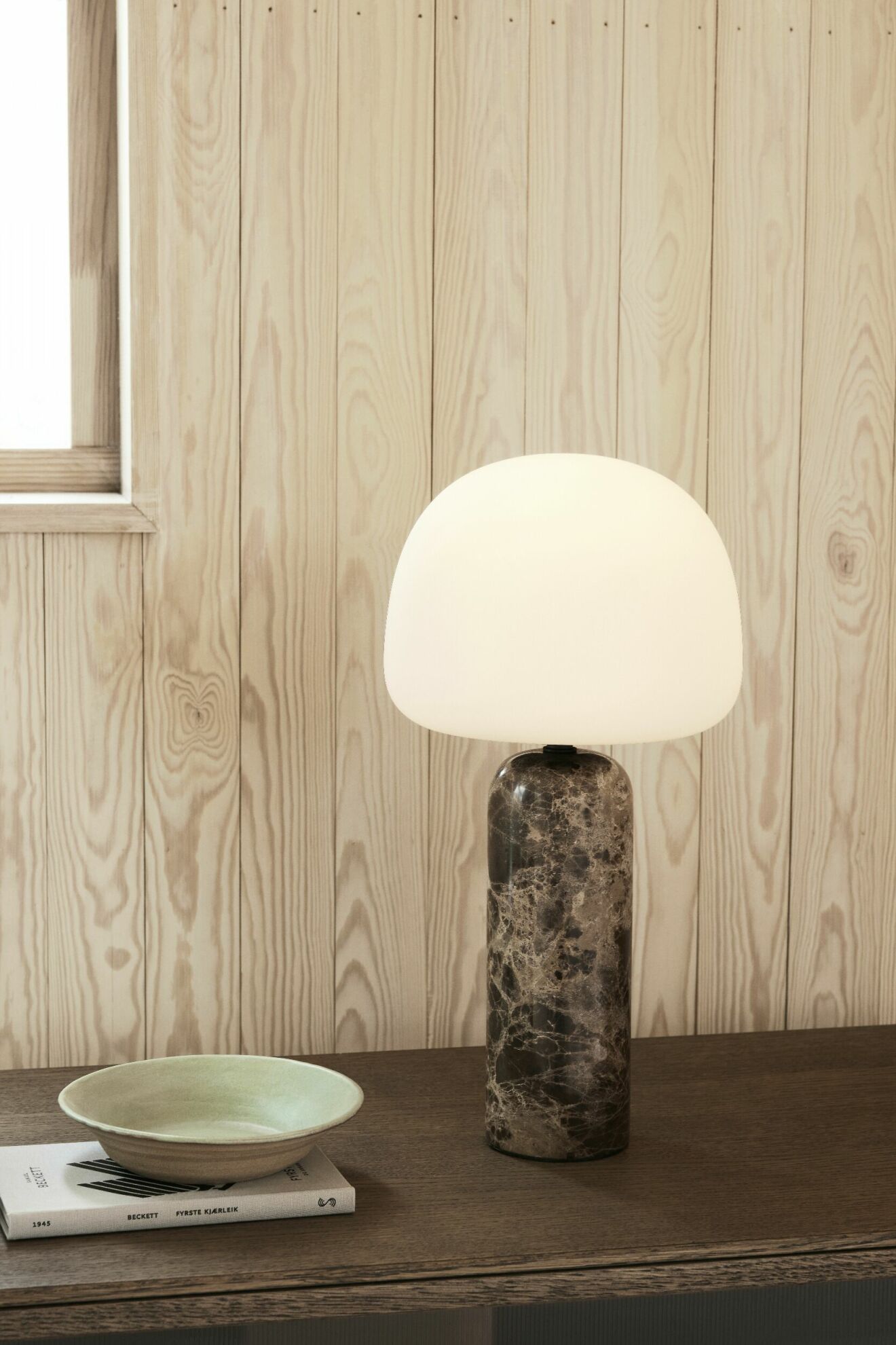 Bordslampa, Kin table lamp av Morten &amp; Jonas.