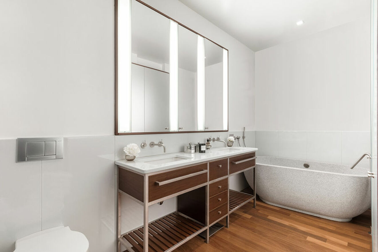 New York etage Engelbert badrum med handfat spegel