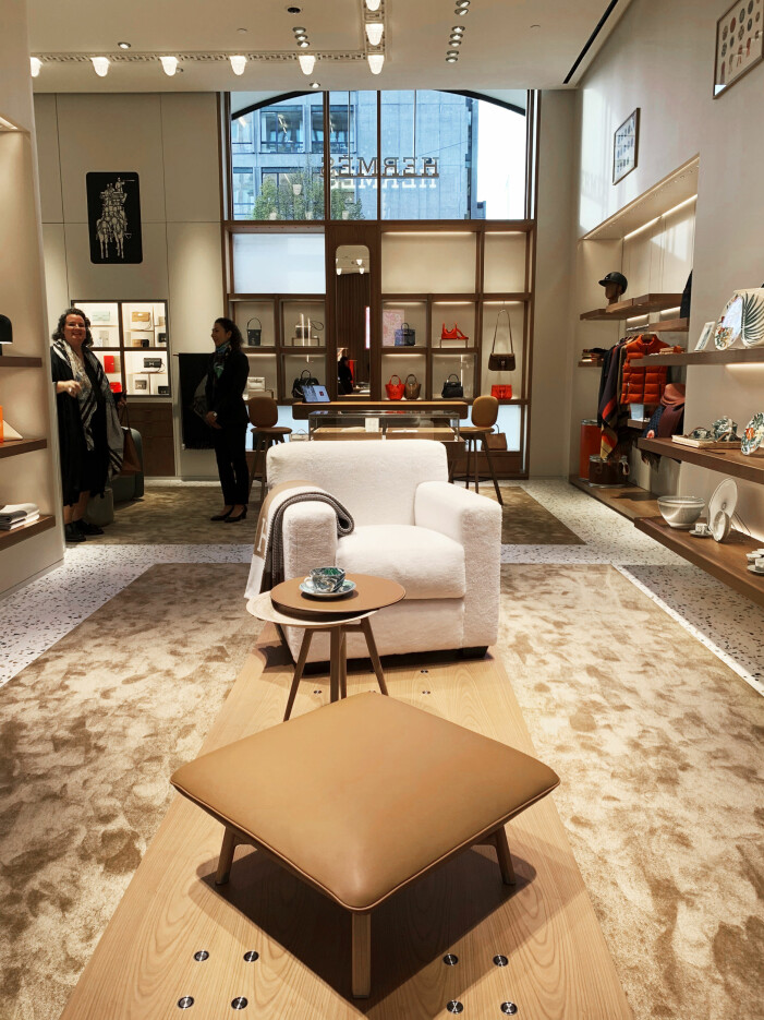 Fåtölj i fårskinn, Hermès. Fåtölj i fårskinn, Hermès.